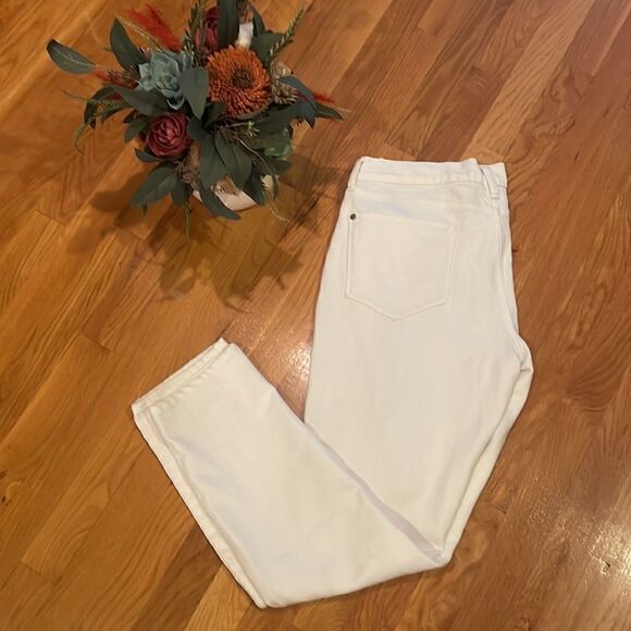 The Flirt Old Navy White Jeans - 12 - Excellent Condition - Picture 2 of 6
